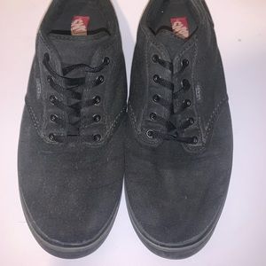 All black Vans